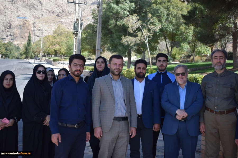 همایش پیاده روی و کوهپیمایی به مناسبت هفته تربیت بدنی 32همایش پیاده روی و کوهپیمایی به مناسبت هفته تربیت بدنی 36