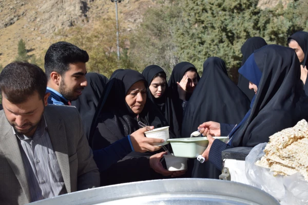 همایش پیاده روی و کوهپیمایی به مناسبت هفته تربیت بدنی 32