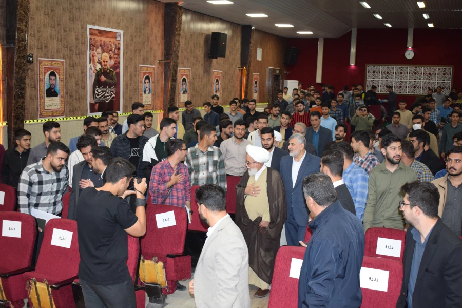 بر گزاری یادواره شهدای دانشجو معلم با حضور امام جمعه 10