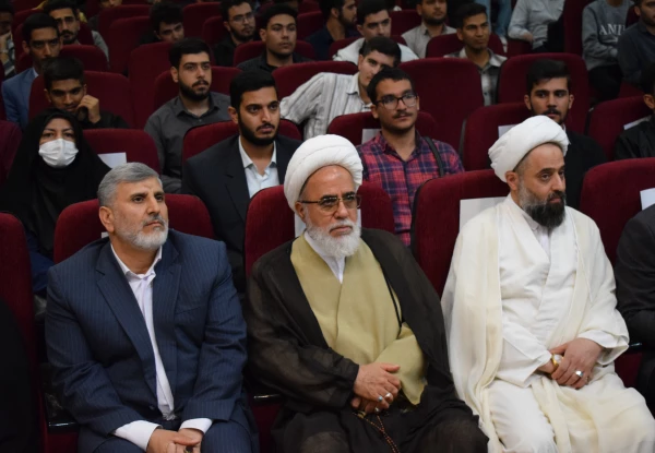 بر گزاری یادواره شهدای دانشجو معلم با حضور امام جمعه 11