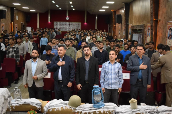 بر گزاری یادواره شهدای دانشجو معلم با حضور امام جمعه 12