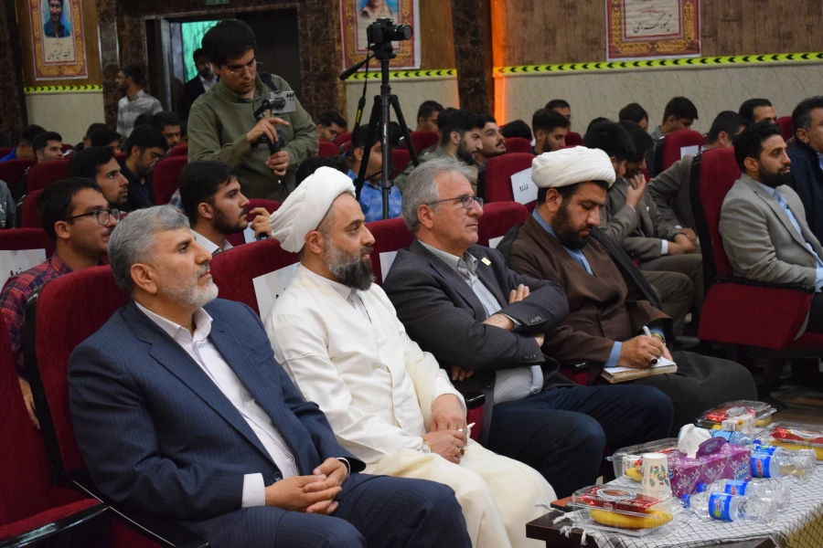 بر گزاری یادواره شهدای دانشجو معلم با حضور امام جمعه 19