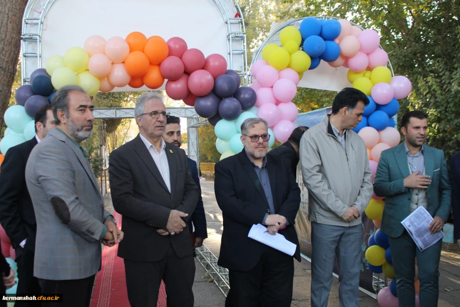 برگزاری آئین استقبال از نو دانشجو معلمان ورودی سال ۱۴۰۴ 4