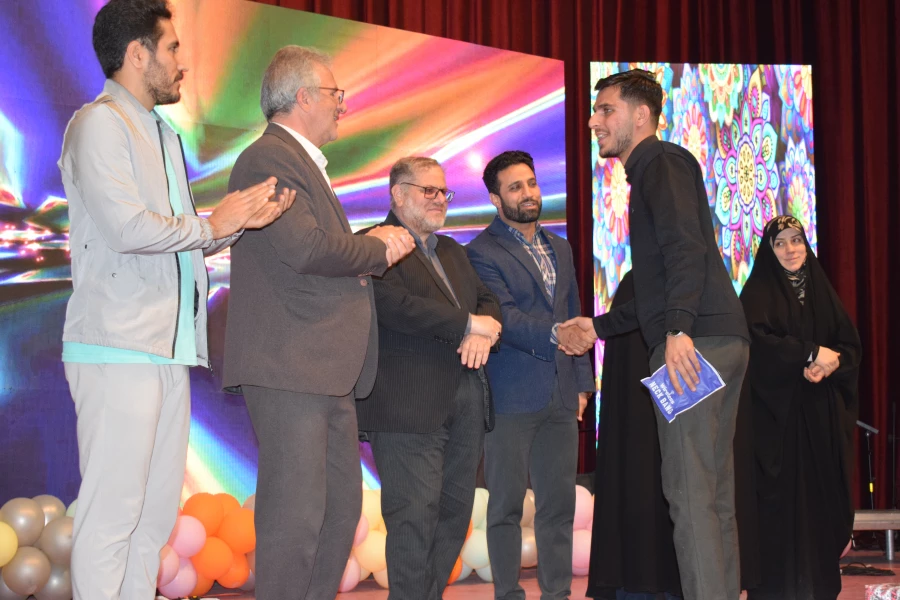 برگزاری آئین استقبال از نو دانشجو معلمان ورودی سال ۱۴۰۴ 11