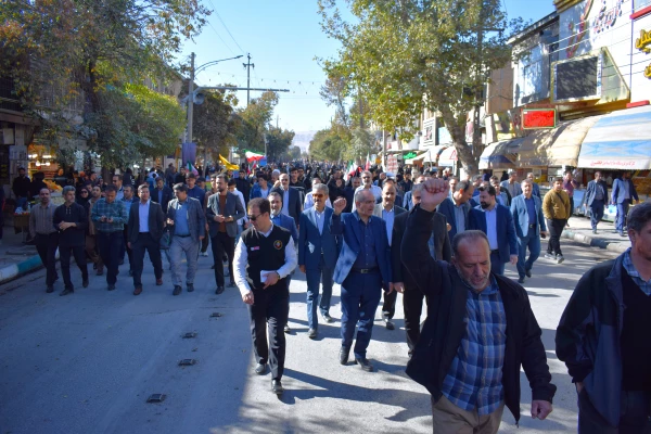 حضور پرشور اساتید،کارکنان و دانشجویان دانشگاه فرهنگیان کرمانشاه در راهپیمایی 13 آبان  6