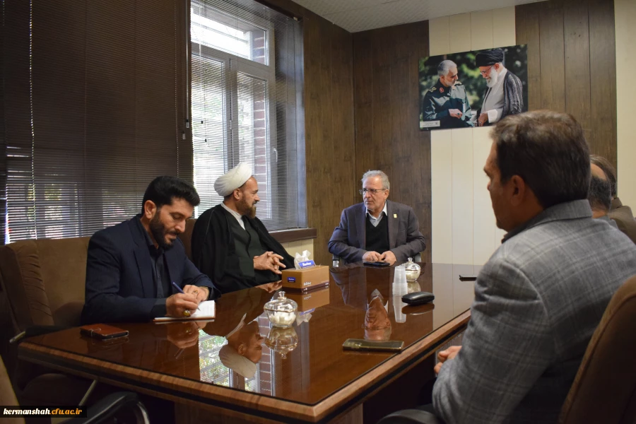 تمدید فراخوان و اعلام زمان برگزاری نخستین کنگره سراسری شعر کردی «غدیر، هیژا» در دانشگاه فرهنگیان کرمانشاه 2