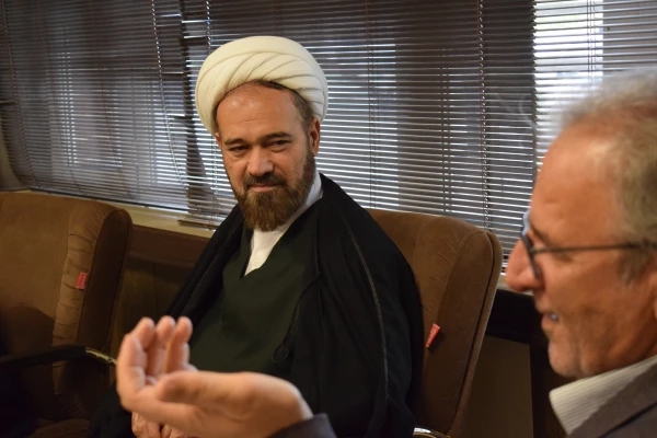 تمدید فراخوان و اعلام زمان برگزاری نخستین کنگره سراسری شعر کردی «غدیر، هیژا» در دانشگاه فرهنگیان کرمانشاه 4