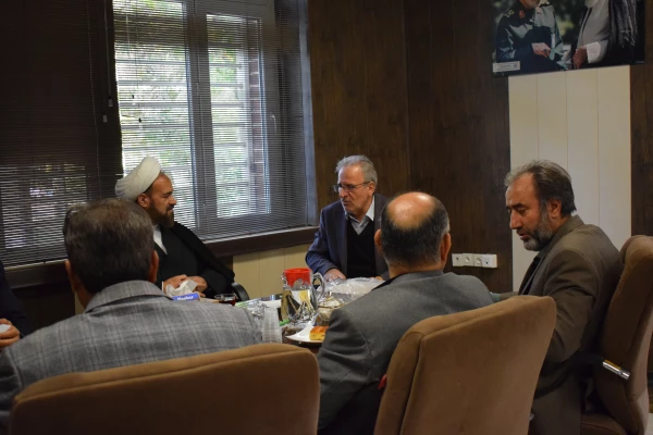 تمدید فراخوان و اعلام زمان برگزاری نخستین کنگره سراسری شعر کردی «غدیر، هیژا» در دانشگاه فرهنگیان کرمانشاه 6