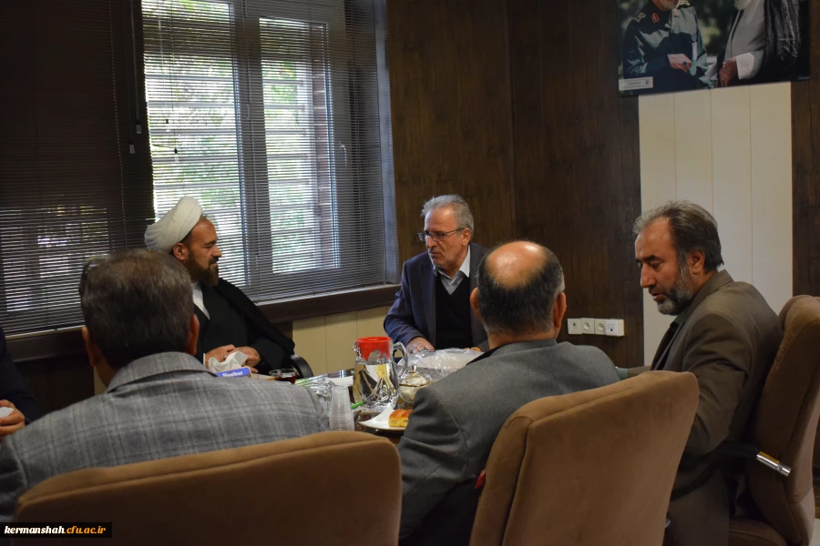 تمدید فراخوان و اعلام زمان برگزاری نخستین کنگره سراسری شعر کردی «غدیر، هیژا» در دانشگاه فرهنگیان کرمانشاه 6