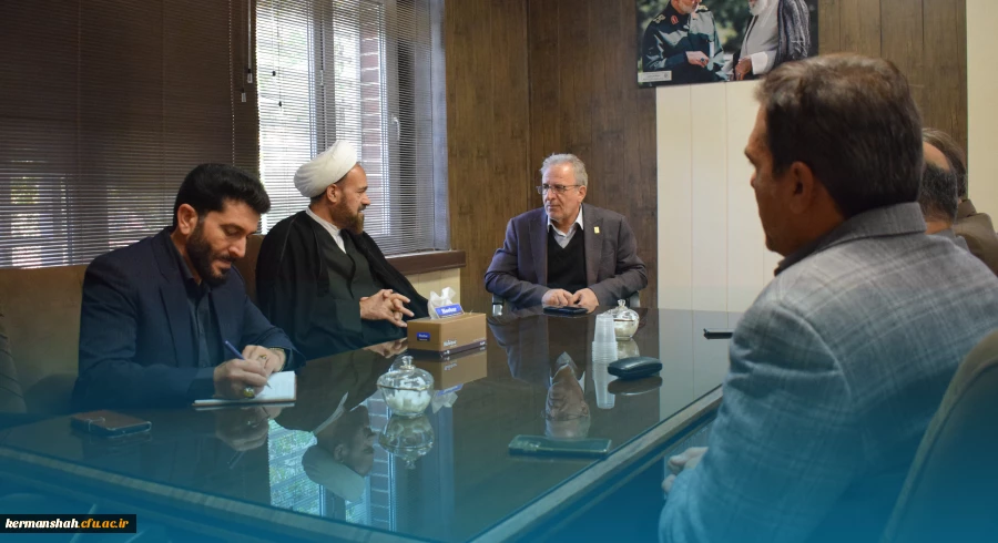 نشست هماهنگی برگزاری نخستین کنگره سراسری شعر کردی «غدیر، هیژا» در دانشگاه فرهنگیان کرمانشاه 2