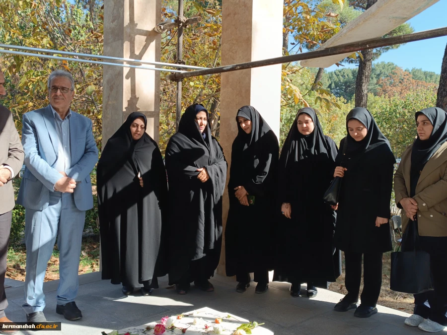 برگزاری مراسم غبار روبی مزار شهید گمنام دانشگاه به مناسبت هفته بسیج 2