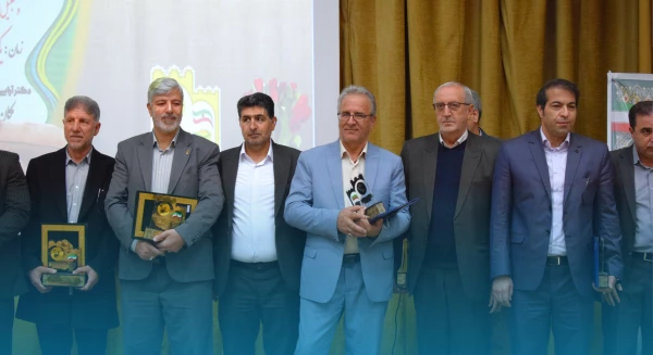 تجلیل از ریاست دانشگاه در اختتامیه سومین جشنواره علمی شهید چمران 2