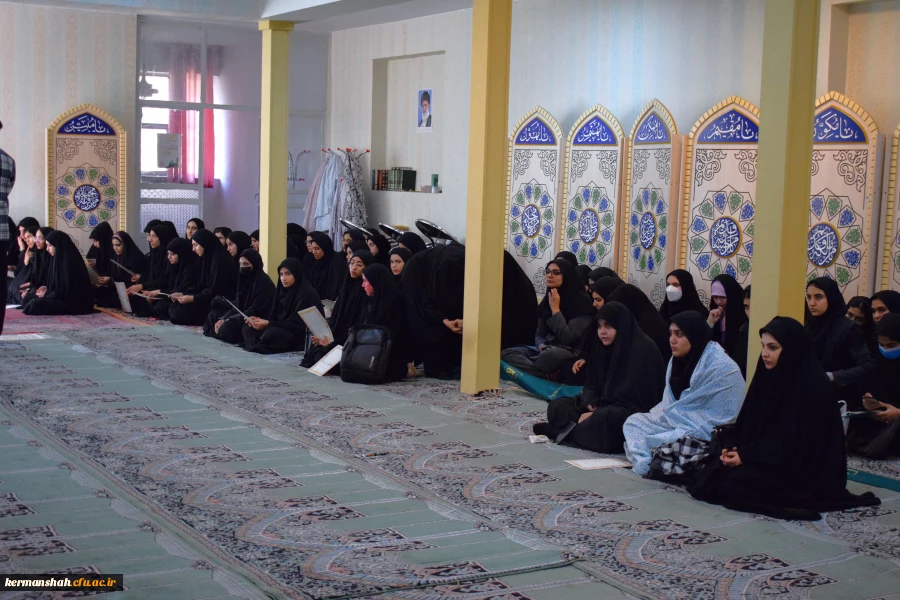 اهدای کلام الله مجید از سوی دفتر مقام معظم رهبری به نو دانشجو معلمان 5