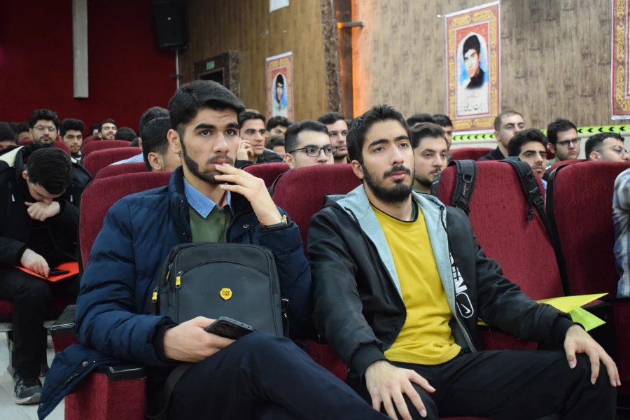  هفتمین همایش ملی کلاس های چندپایه 11