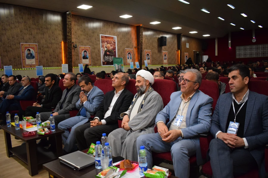  هفتمین همایش ملی کلاس های چندپایه 44