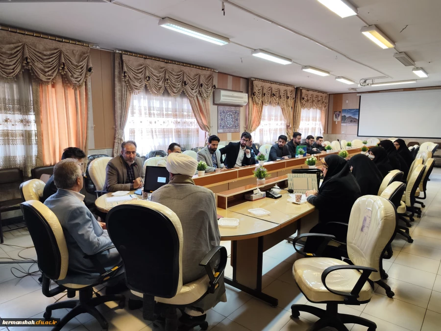 برگزاری یکصد و ششمین جلسه شورای فرهنگی - اجتماعی دانشگاه فرهنگیان استان کرمانشاه
 3