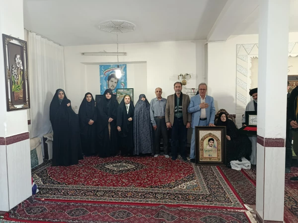 دیدار ریاست دانشگاه با خانواده شهید دانشجو معلم محمد سعید علیجانی 6