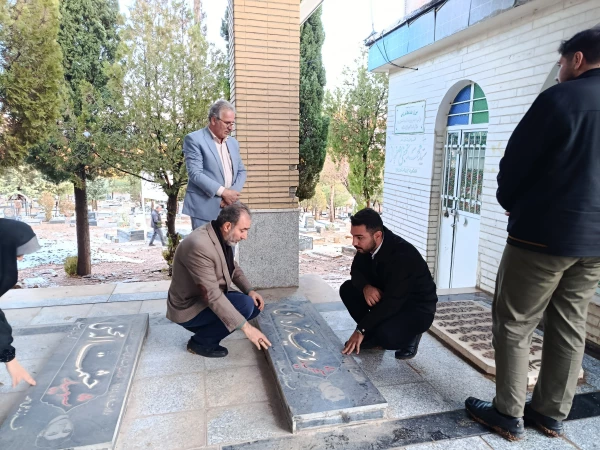 دیدار ریاست دانشگاه با خانواده شهید دانشجو معلم محمد سعید علیجانی 7