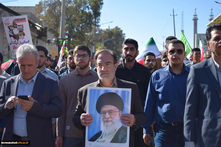 حضور پرشور اساتید،کارکنان و دانشجویان دانشگاه فرهنگیان کرمانشاه در راهپیمایی 13 آبان  10