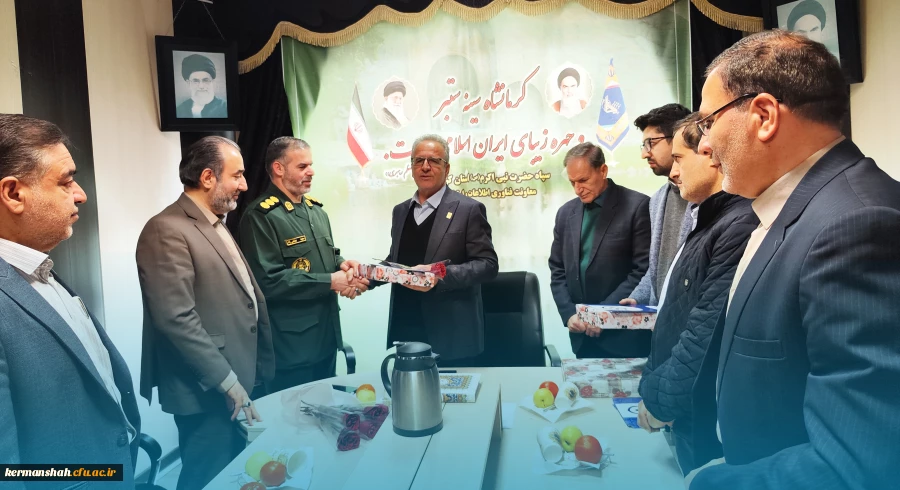 تجلیل از پاسداران سپاه نبی اکرم(ص) استان کرمانشاه به مناسبت ولادت امام حسین (ع)  2