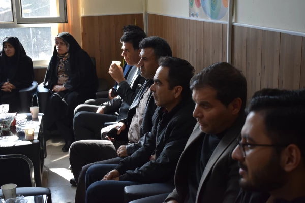 تجلیل از پاسداران سپاه نبی اکرم(ص) استان کرمانشاه به مناسبت ولادت امام حسین (ع)  5