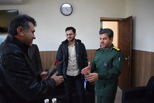 تجلیل از پاسداران سپاه نبی اکرم(ص) استان کرمانشاه به مناسبت ولادت امام حسین (ع)  7