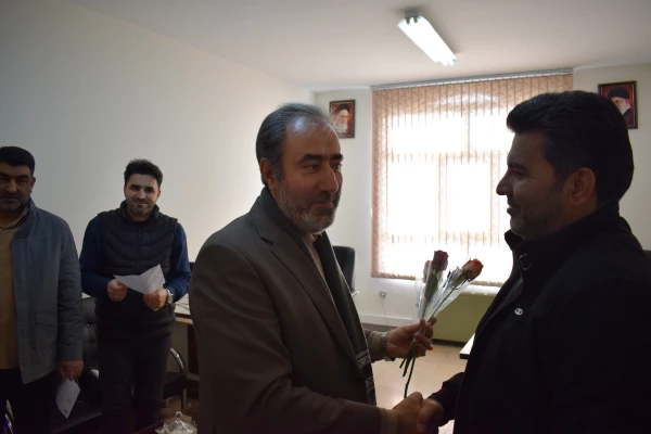 تجلیل از پاسداران سپاه نبی اکرم(ص) استان کرمانشاه به مناسبت ولادت امام حسین (ع)  8