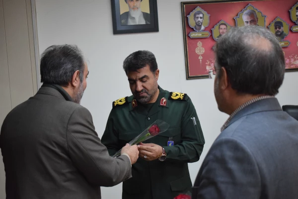 تجلیل از پاسداران سپاه نبی اکرم(ص) استان کرمانشاه به مناسبت ولادت امام حسین (ع)  10