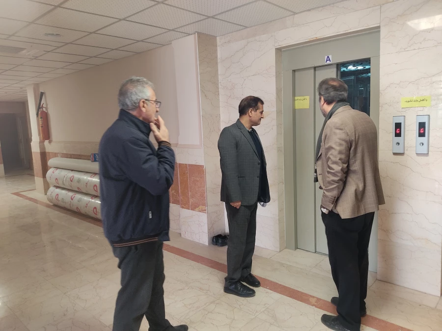 بازدید ریاست دانشگاه از پروژه خوابگاه 360 نفره معصومیه پردیس شهید صدوقی 7