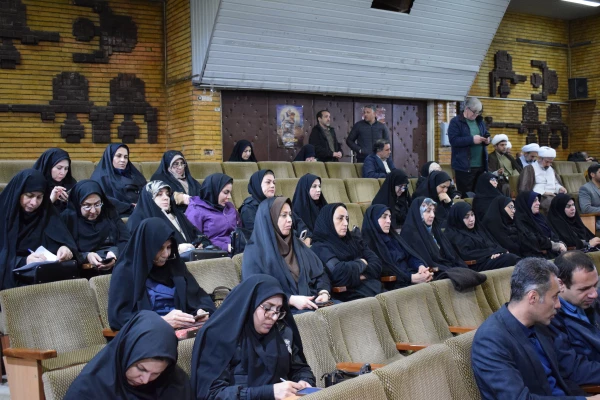 اولین اجلاس علمی مهدویت و انقلاب اسلامی در استان کرمانشاه 10