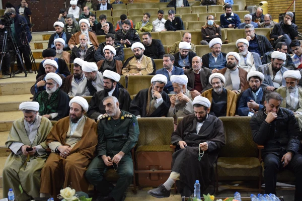 اولین اجلاس علمی مهدویت و انقلاب اسلامی در استان کرمانشاه 13