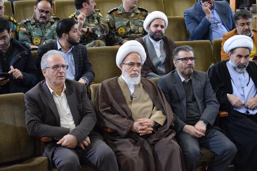 اولین اجلاس علمی مهدویت و انقلاب اسلامی در استان کرمانشاه 15