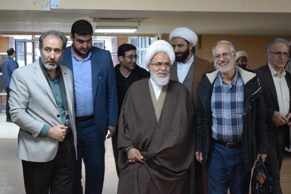 بازدید آیت الله غفوری نماینده محترم ولی فقیه و امام جمعه کرمانشاه از دانشگاه فرهنگیان 4