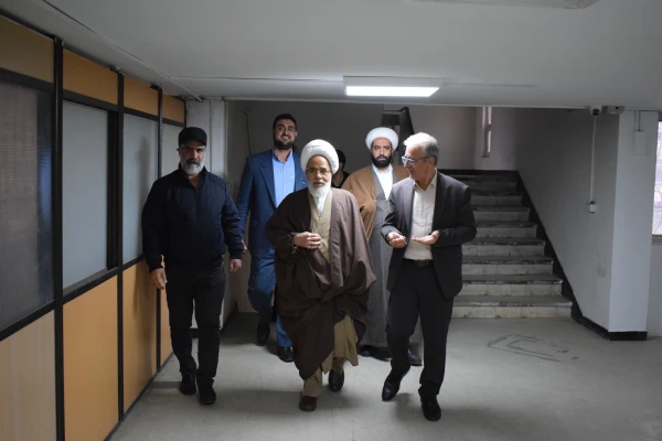 بازدید آیت الله غفوری نماینده محترم ولی فقیه و امام جمعه کرمانشاه از دانشگاه فرهنگیان 7