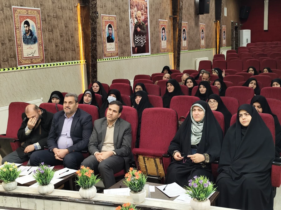 برگزاری آیین اختتامیه جشنواره «بیان نو» طرح تحول دروس معارف استان کرمانشاه 13