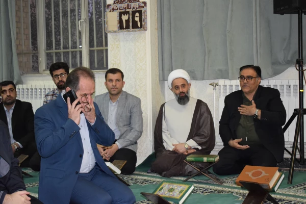 برگزاری مراسم ضیافت افطار اعضای هیات رئیسه دانشگاه با دانشجویان  7