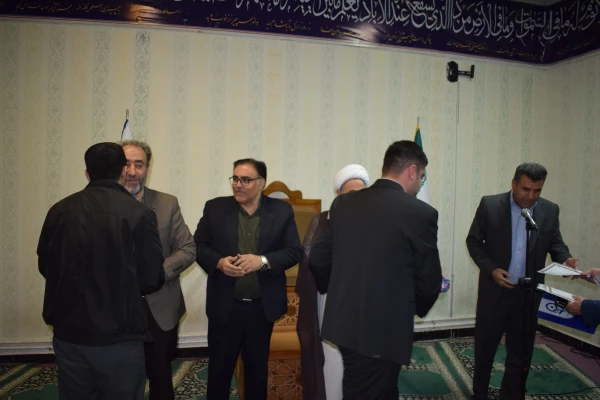برگزاری مراسم ضیافت افطار اعضای هیات رئیسه دانشگاه با دانشجویان  8
