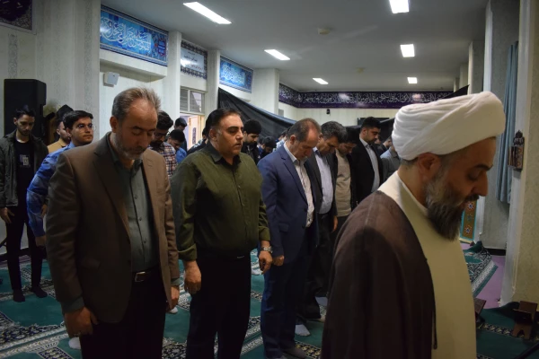 برگزاری مراسم ضیافت افطار اعضای هیات رئیسه دانشگاه با دانشجویان  10