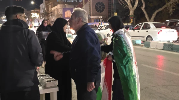 بازدید ریاست دانشگاه از موکب خدماتی و ایستگاه صلواتی دانشگاه فرهنگیان استان کرمانشاه 10