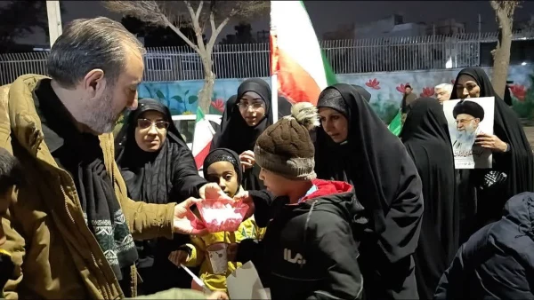 بازدید ریاست دانشگاه از موکب خدماتی و ایستگاه صلواتی دانشگاه فرهنگیان استان کرمانشاه 17