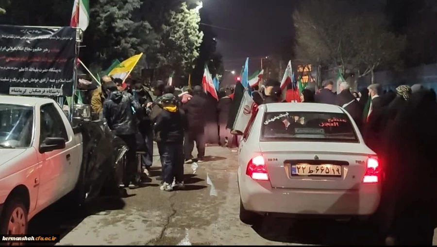 بازدید ریاست دانشگاه از موکب خدماتی و ایستگاه صلواتی دانشگاه فرهنگیان استان کرمانشاه 16