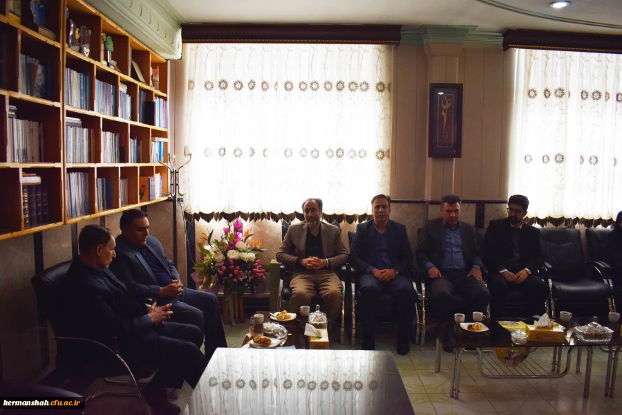 دیدار ریاست دانشگاه با مدیر کل آموزش و پرورش استان کرمانشاه 5