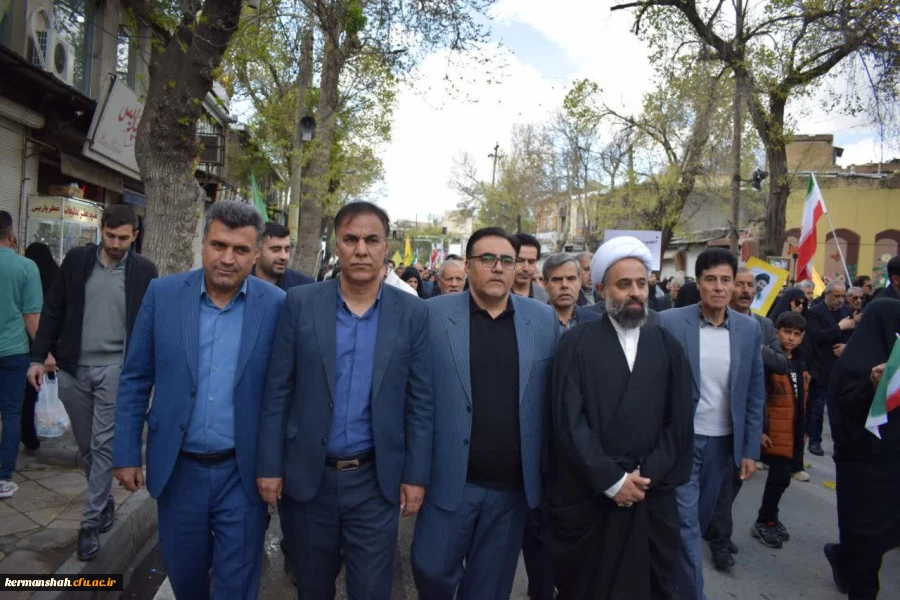 حضور باشکوه جامعهٔ دانشگاهی دانشگاه فرهنگیان کرمانشاه در مراسم اربعین شهادت امام و رهبر شهید انقلاب اسلامی
 6