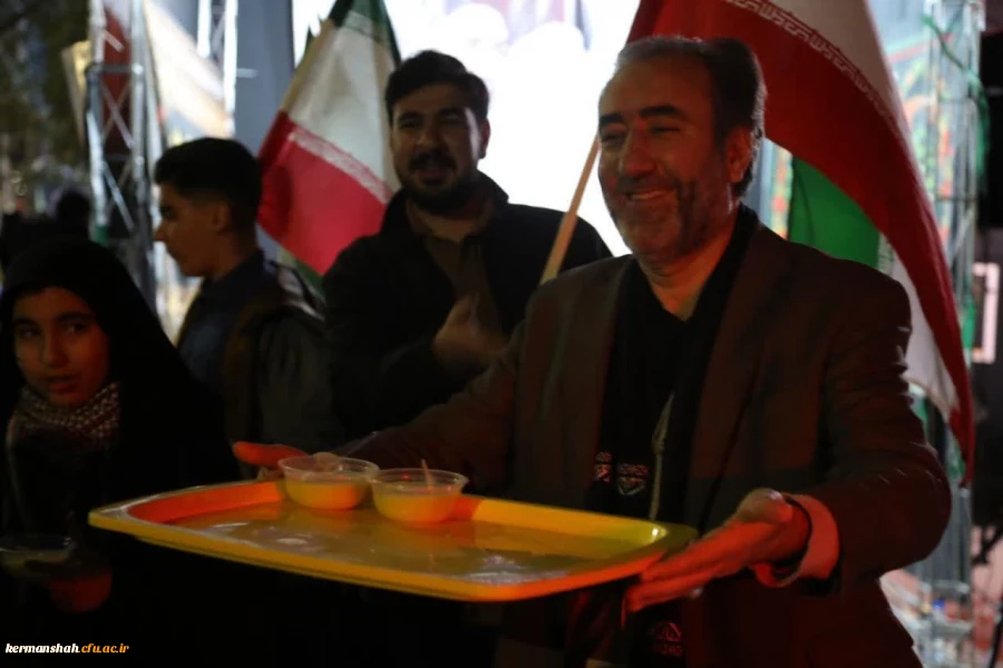 اجتماع پرشور جامعه دانشگاهی دانشگاه فرهنگیان استان کرمانشاه در موکب خدماتی - فرهنگی دانشگاه 3