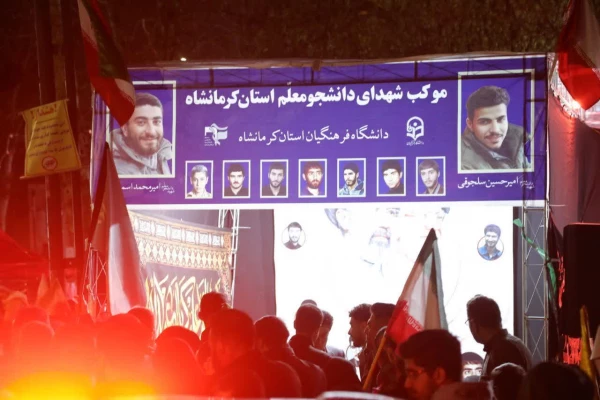 اجتماع پرشور جامعه دانشگاهی دانشگاه فرهنگیان استان کرمانشاه در موکب خدماتی - فرهنگی دانشگاه 11