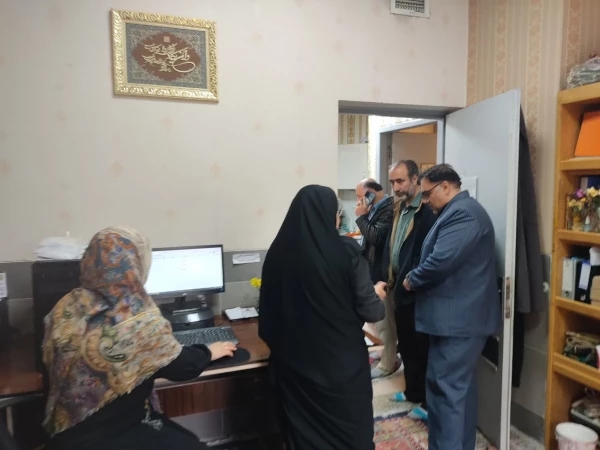 ارزیابی میدانی رئیس دانشگاه فرهنگیان کرمانشاه از وضعیت خوابگاه های دانشجویی 3