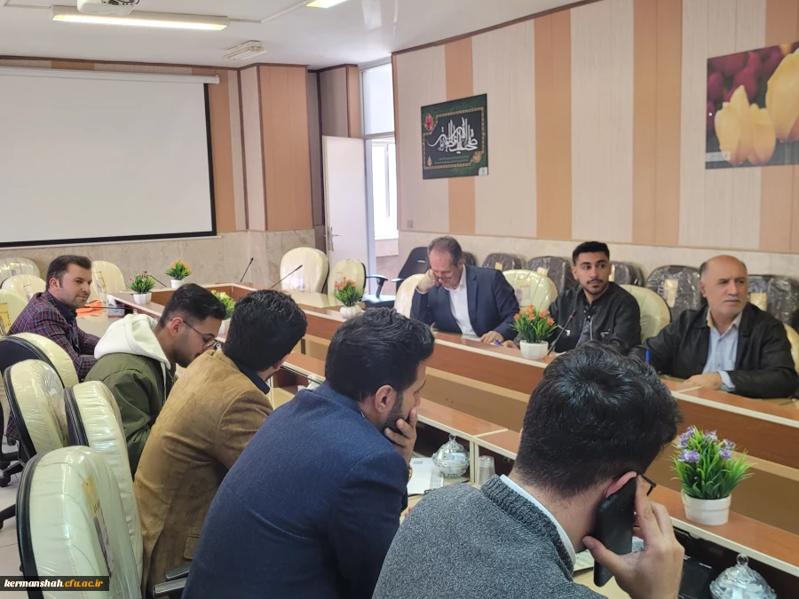 برگزاری یکصد و هفتمین جلسه شورای فرهنگی - اجتماعی دانشگاه فرهنگیان استان کرمانشاه
 9