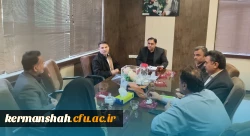عنوان: تشریح راهکارهای توسعه همکاری های علمی در دیدار مدیران گروه با ریاست دانشگاه

 2