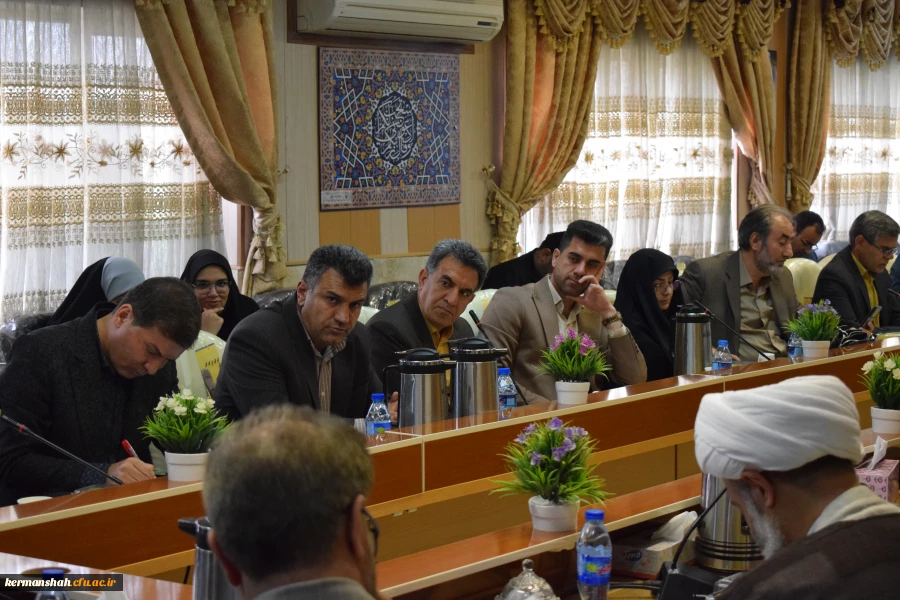 برگزاری هشتمین جلسه هیأت امنای استانی دانشگاه فرهنگیان استان کرمانشاه 17