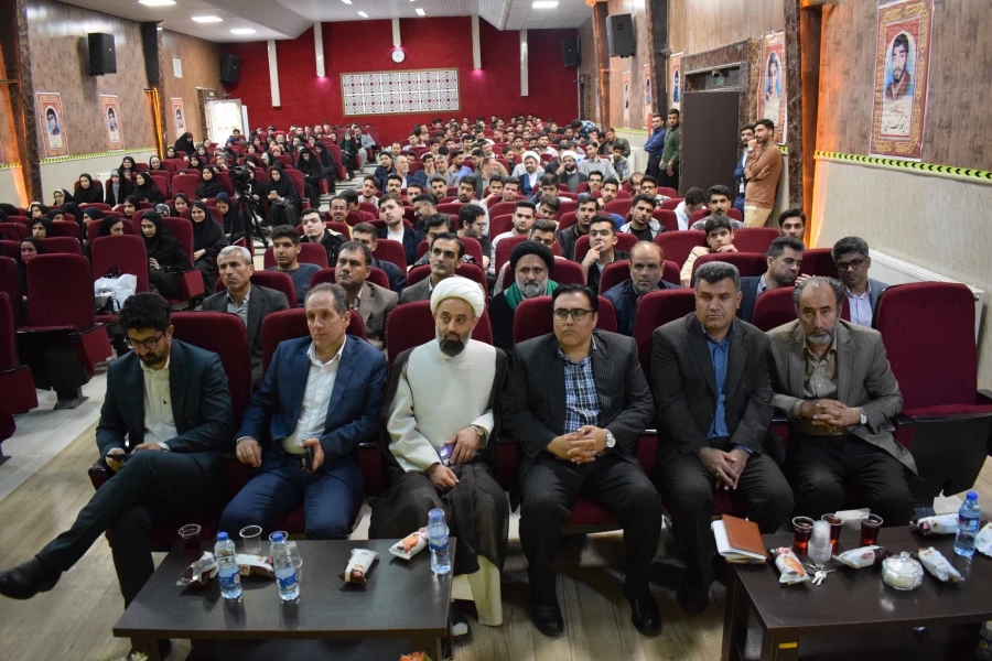 برگزاری مراسم گرامیداشت هفته معلم و استاد در دانشگاه فرهنگیان کرمانشاه 5